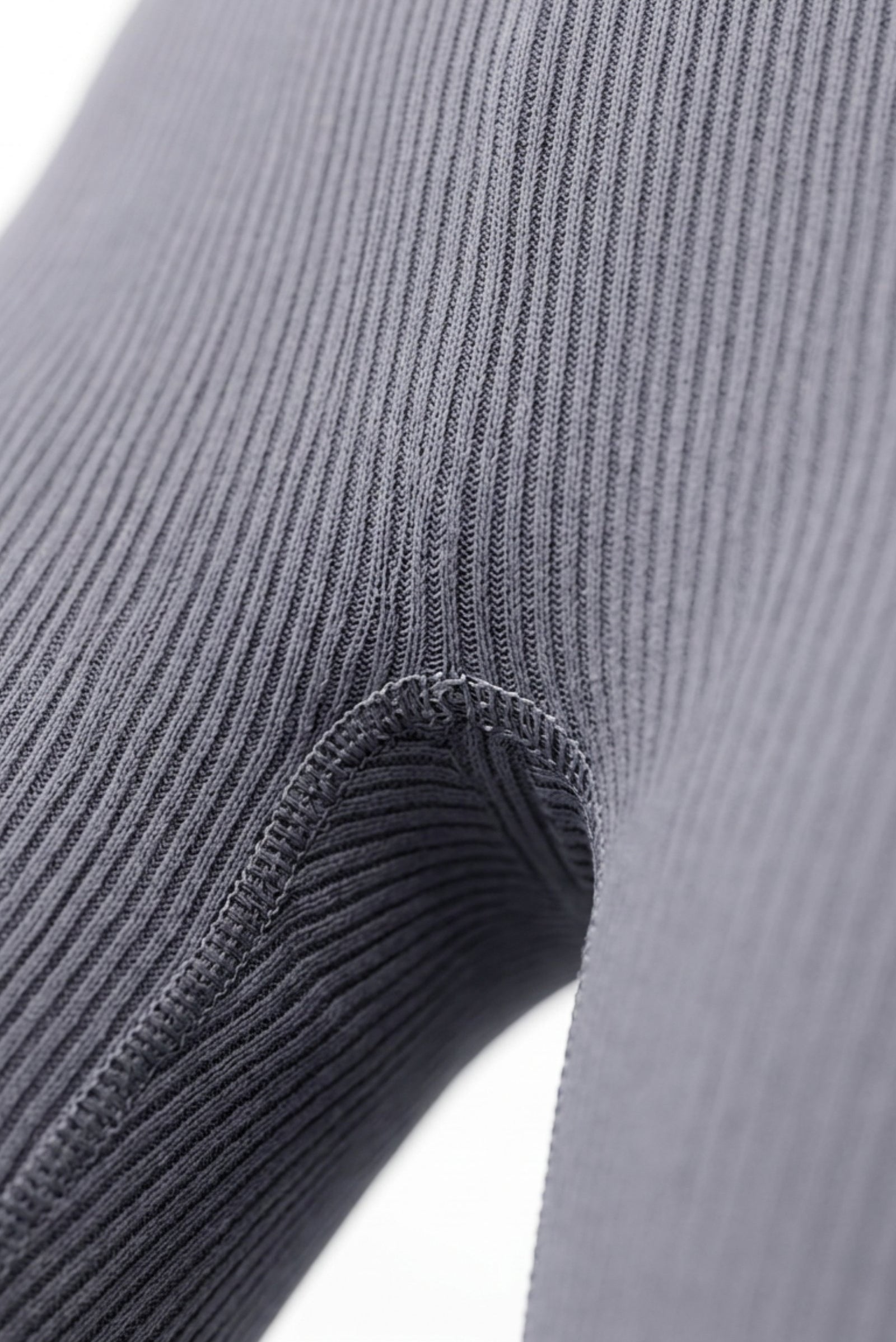 Gris Oscuro