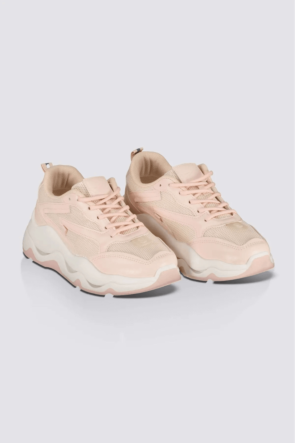 Tenis de mujer - Estilo y comodidad para outfits casuales y deportivos