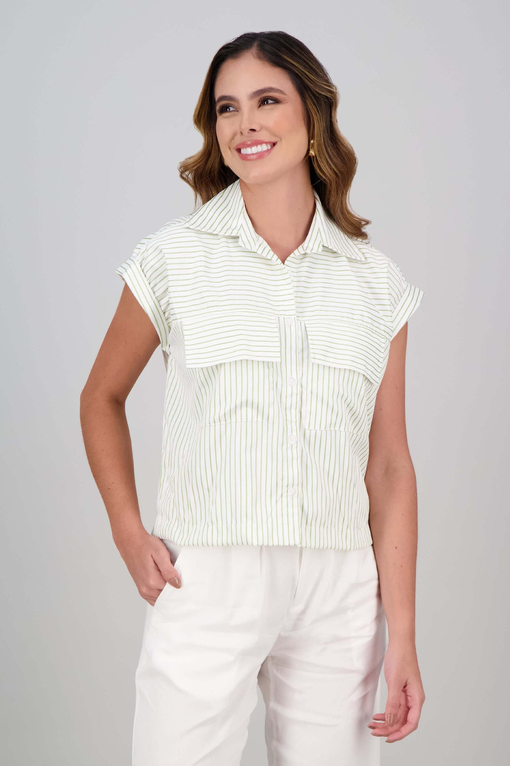 Camisas de dama modernas y elegantes disponibles en Surtitodo.