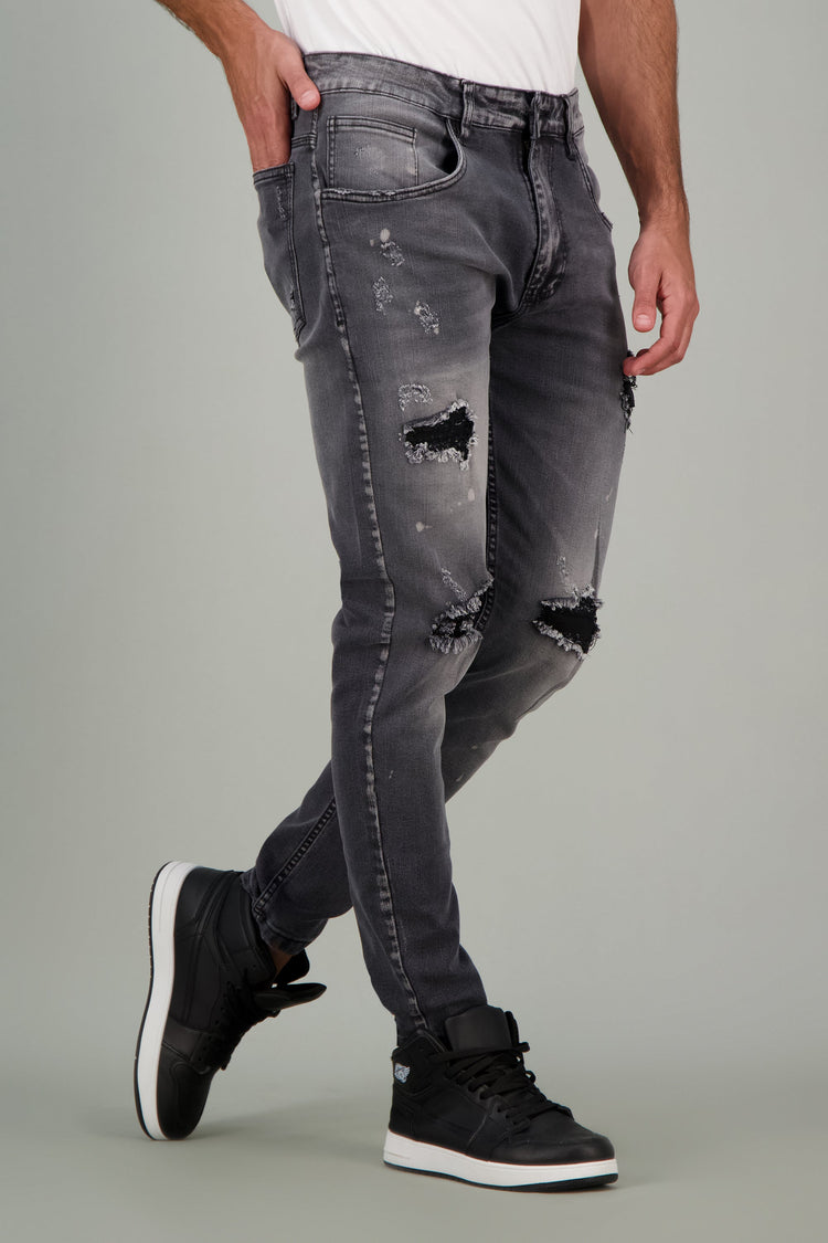 Jeans de hombre modernos y cómodos, perfectos para un look casual y versátil.