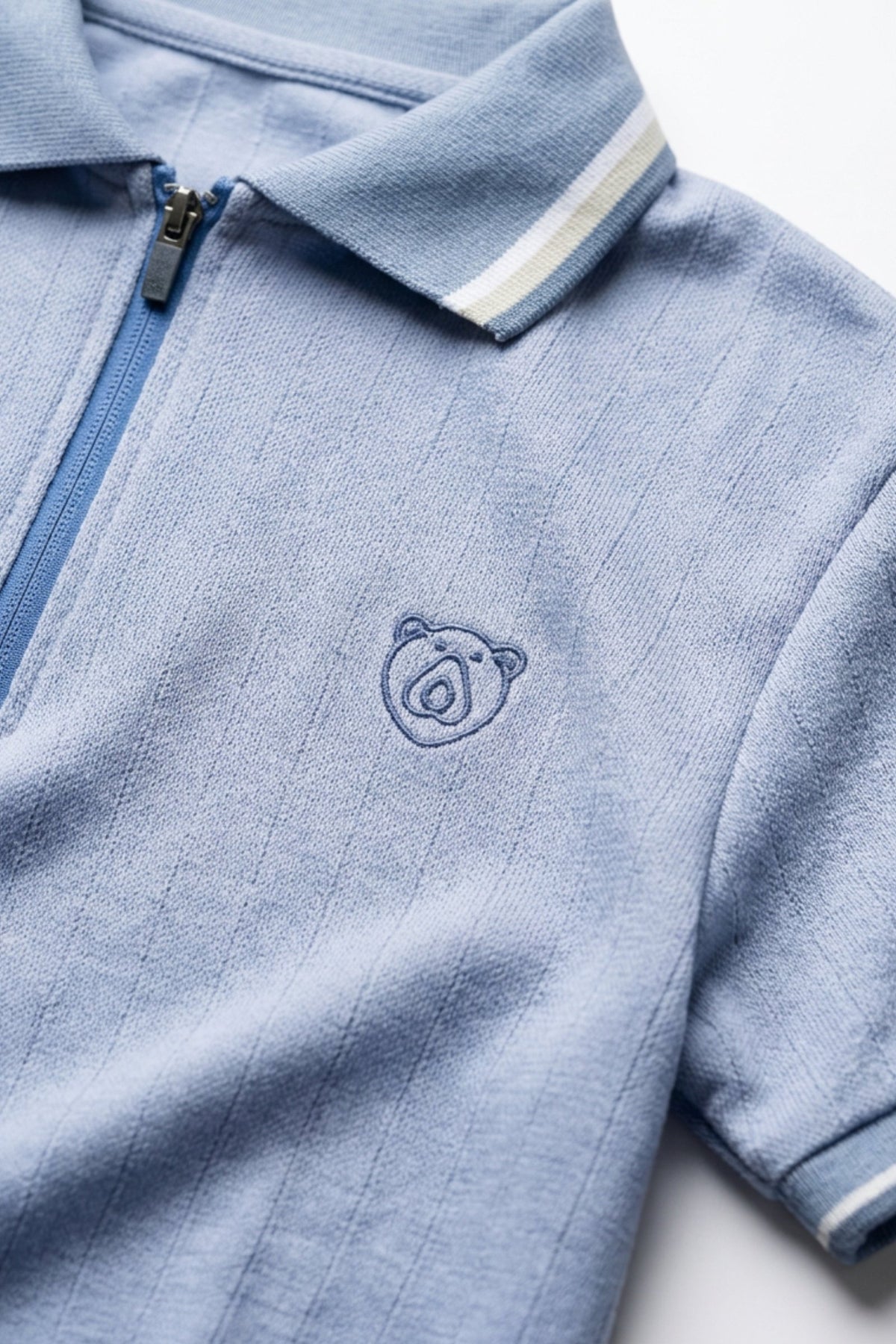 Azul