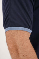 Azul