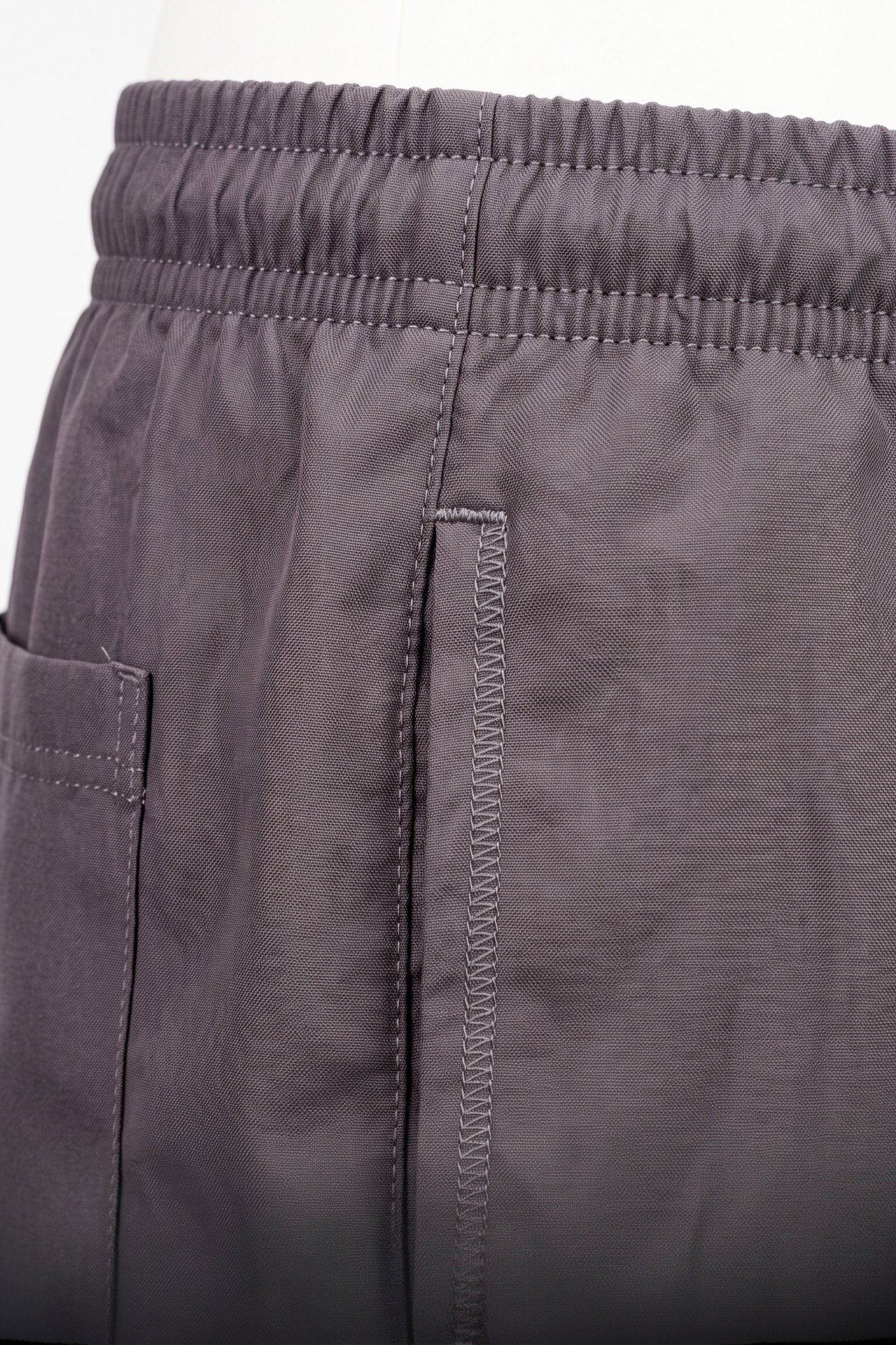 Gris Oscuro